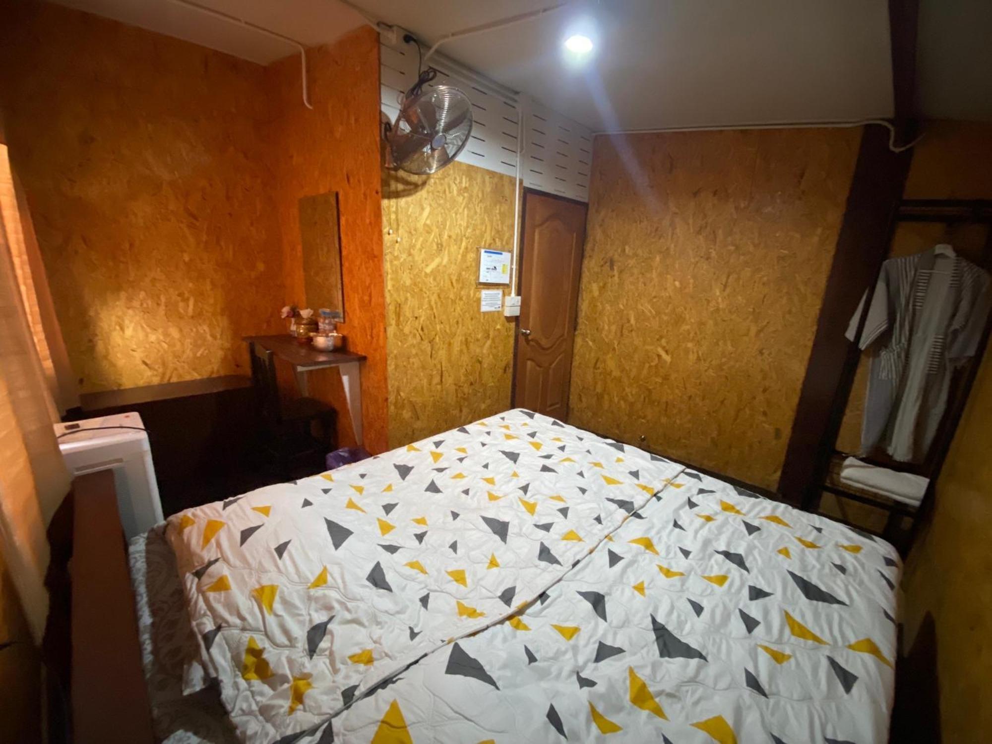 Arku'S House Hostel Чиангмай Екстериор снимка